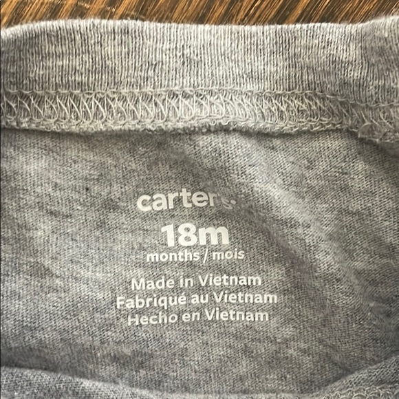 Carter’s long sleeve T-shirt -Toddler - Picture 2 of 2